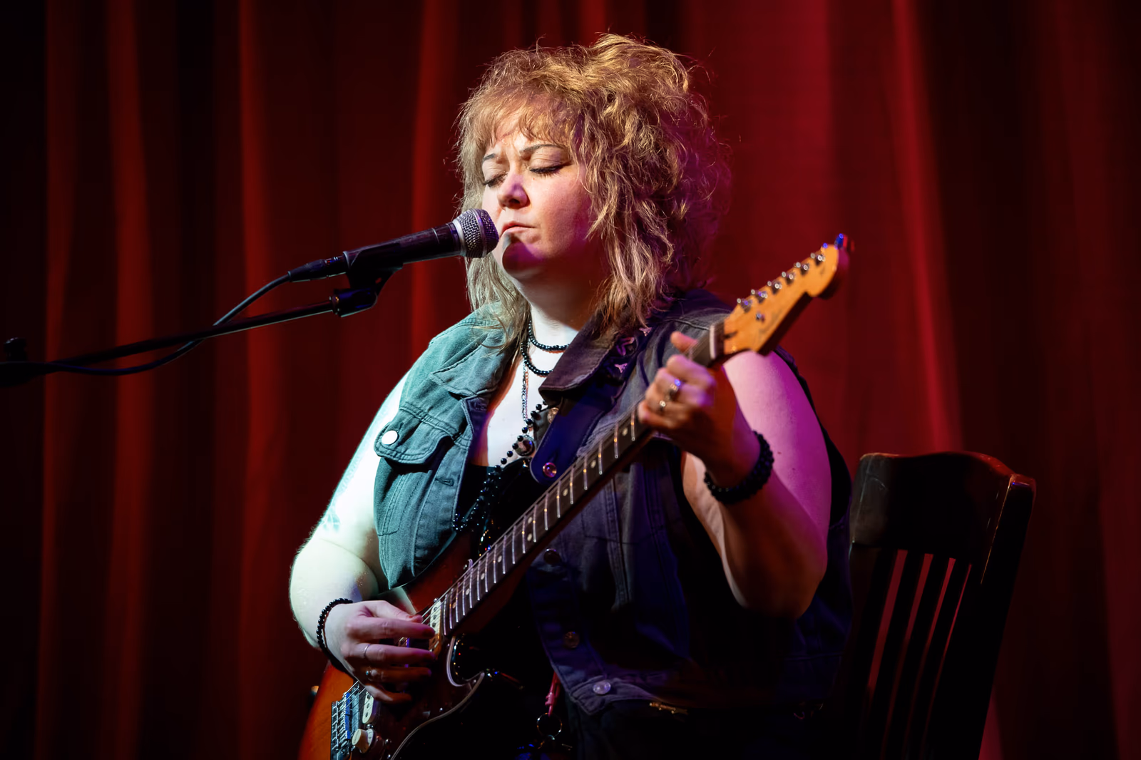 Roxy Hennessey at MOTR Pub